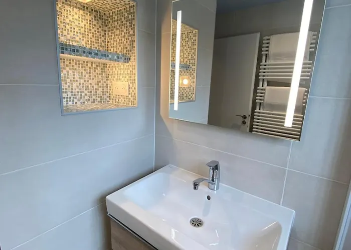 Le Mistral, Superbe 2 Chambres, Vue Proximite Plage, Parking Gratuit * Sète